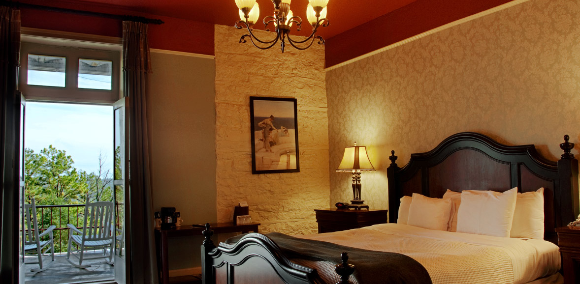 Crescent Hotel Premium Room Image