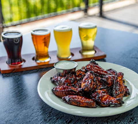 Skybar Gourmet Pizza Wings Platter with Beer